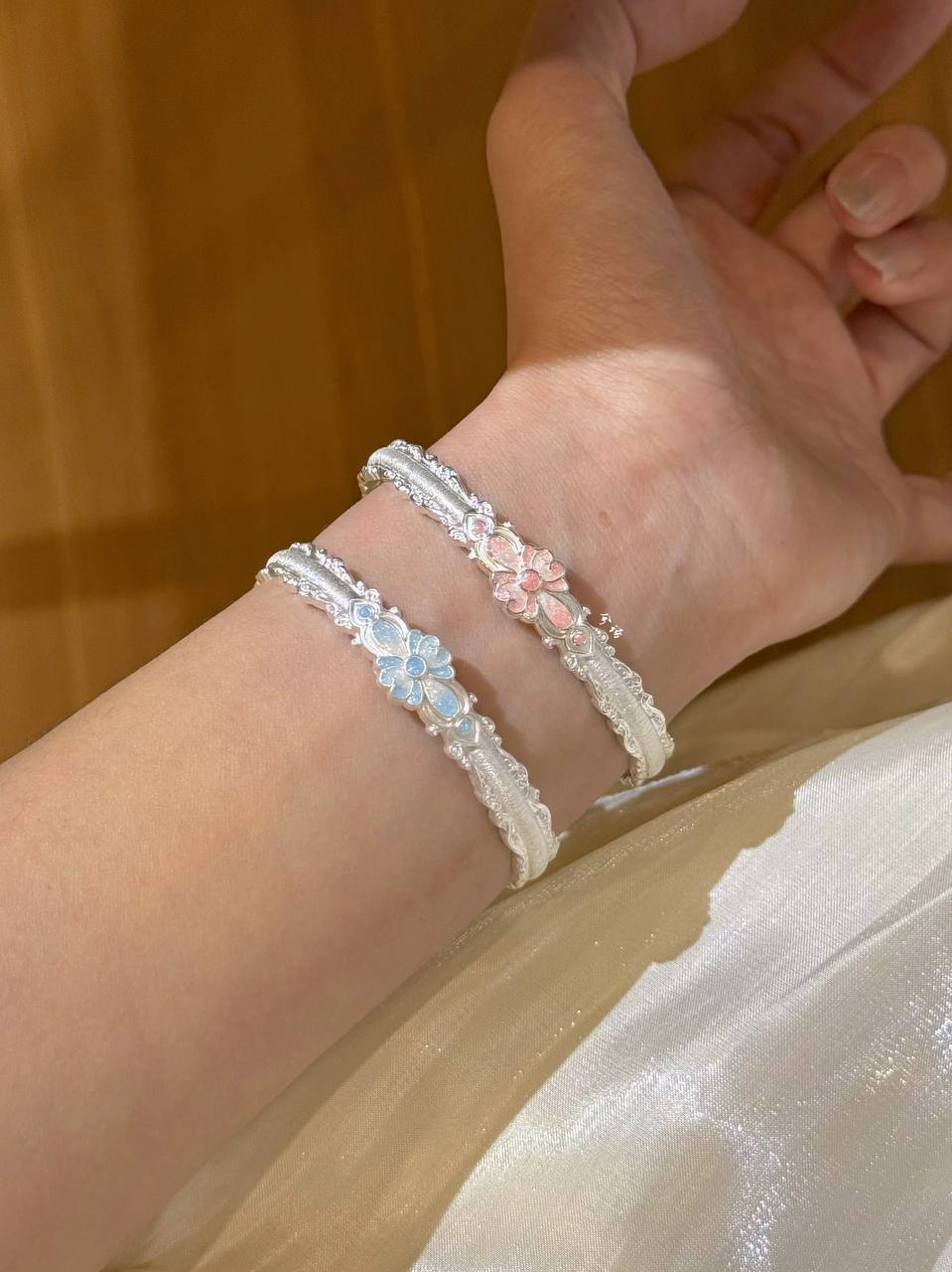 “Frosted Grace” Sterling Silver 999.9 Enamel Bangle – New Chinese Style Elegant Bracelet for Women